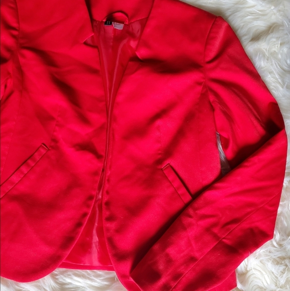 H&M Divided Red Blazer - Picture 2 of 6